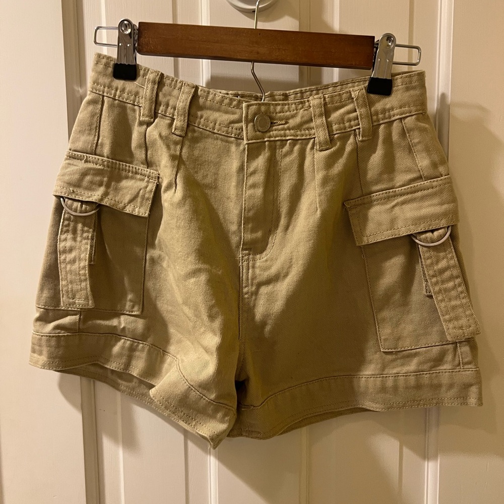 Angel Kiss Beige Apparel